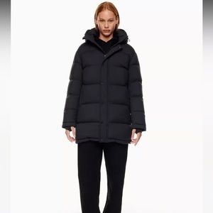 Aritzia super puff mid length